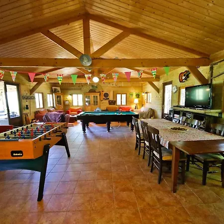 Domaine La Faix, La Chouette Campsite *